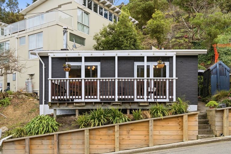 Photo of property in 47 Hawkhurst Road, Lyttelton, 8082