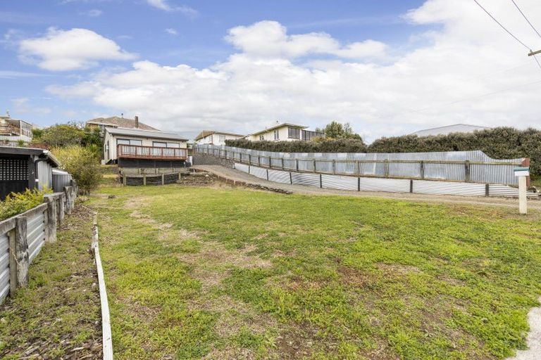 Photo of property in 73 Mould Street, Waitara, 4320