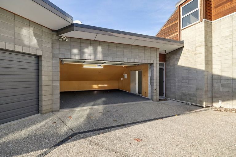 Photo of property in 2/11 Gum Lane, Queenstown, 9300