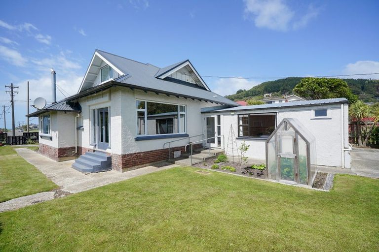 Photo of property in 25 Burrows Street, Bluff, 9814