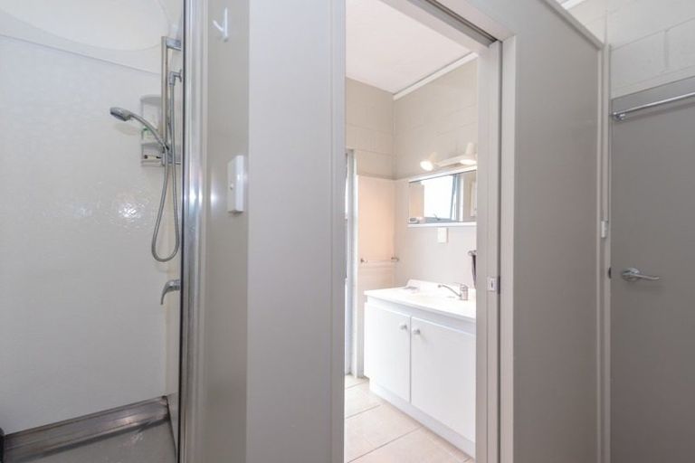 Photo of property in 13 Wilfred Street, St Andrews, Hamilton, 3200