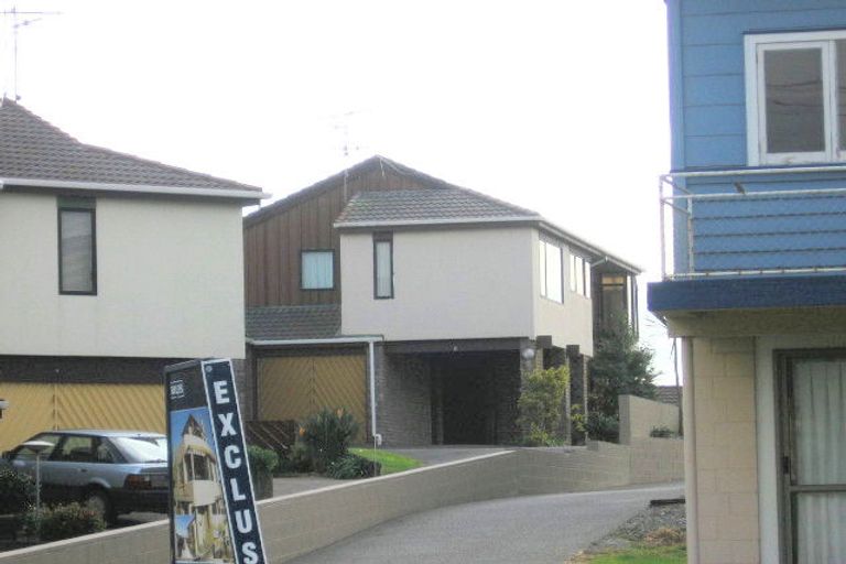 Photo of property in 2/127 Oceanbeach Road, Mount Maunganui, 3116