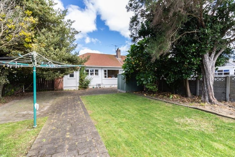Photo of property in 39 Thornycroft Avenue, Epuni, Lower Hutt, 5011