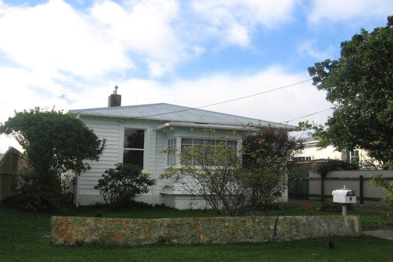 Photo of property in 9 Douglas Street, Waiwhetu, Lower Hutt, 5010