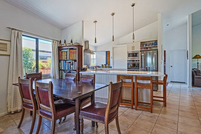 Photo of property in 4 Kentia Place, Havelock North, 4130