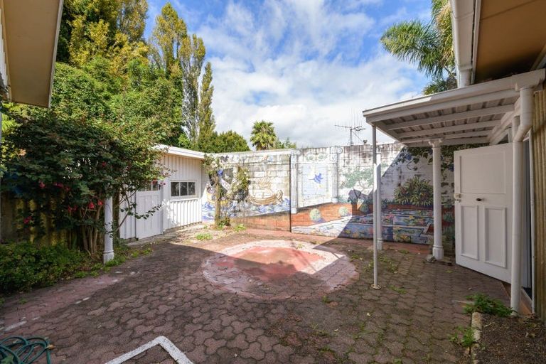 Photo of property in 64 Berkley Avenue, Hillcrest, Hamilton, 3216