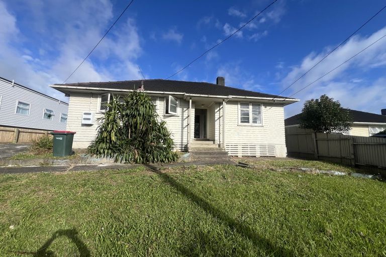 Photo of property in 18 Gaye Crescent, Otara, Auckland, 2023