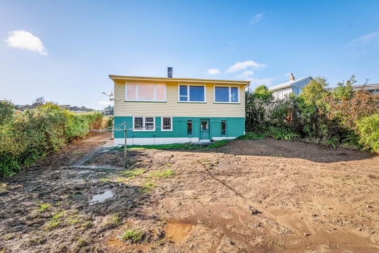 Photo of property in 11 Pukaki Grove, Waitangirua, Porirua, 5024