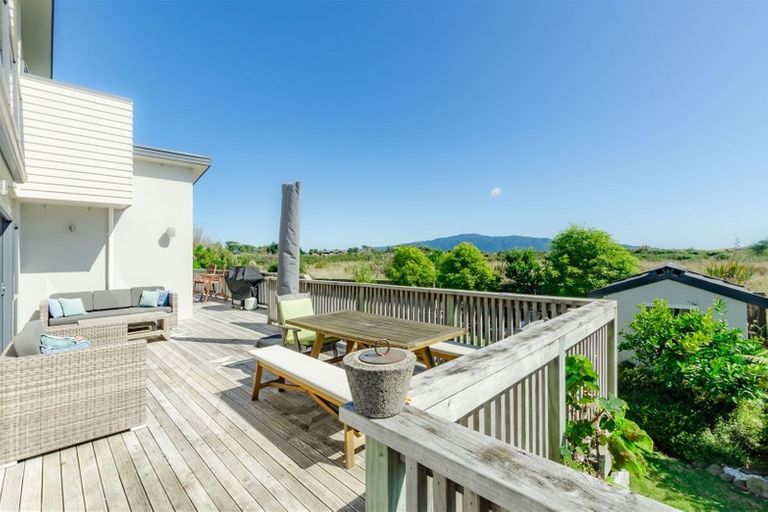 Photo of property in 9 Makora Road, Otaihanga, Paraparaumu, 5036