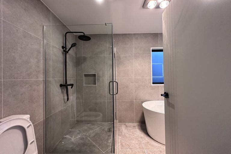 Photo of property in 28 Clara Road, Silverdale, 0932