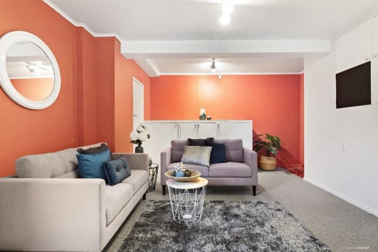 Photo of property in 125 Broderick Road, Johnsonville, Wellington, 6037