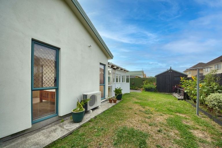 Photo of property in 20 Albizia Avenue, Henderson, Auckland, 0612