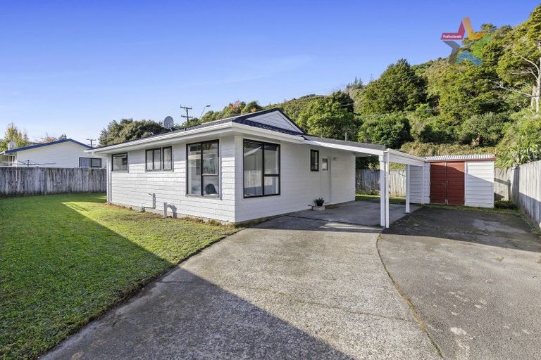 Photo of property in 2/32 Eldon Grove, Taita, Lower Hutt, 5019