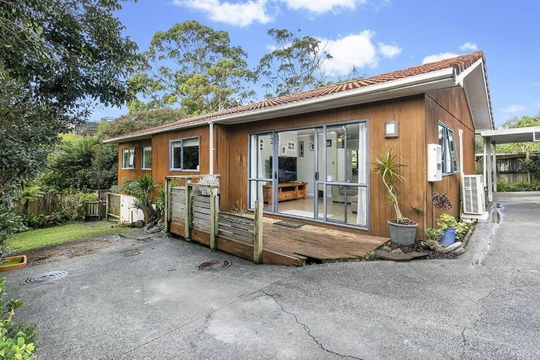 Photo of property in 46a Riserra Drive, Ranui, Auckland, 0612