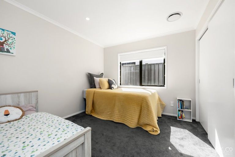 Photo of property in 38 Te Kaeaea Crescent, Wallaceville, Upper Hutt, 5018