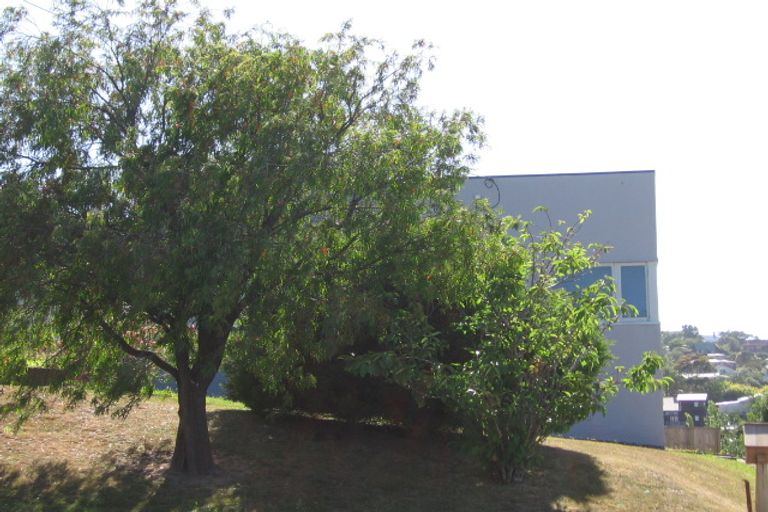 Property details for 1a Pinewood Street, Avondale, Auckland, 0600