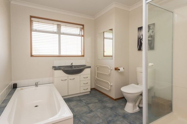 Photo of property in 12 Lexington Place, Shirley, Christchurch, 8061