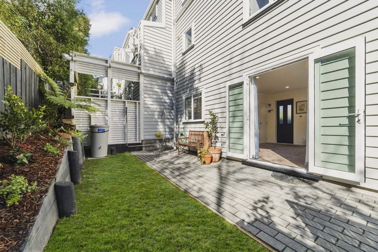 Photo of property in 25d Omar Street, Khandallah, Wellington, 6035