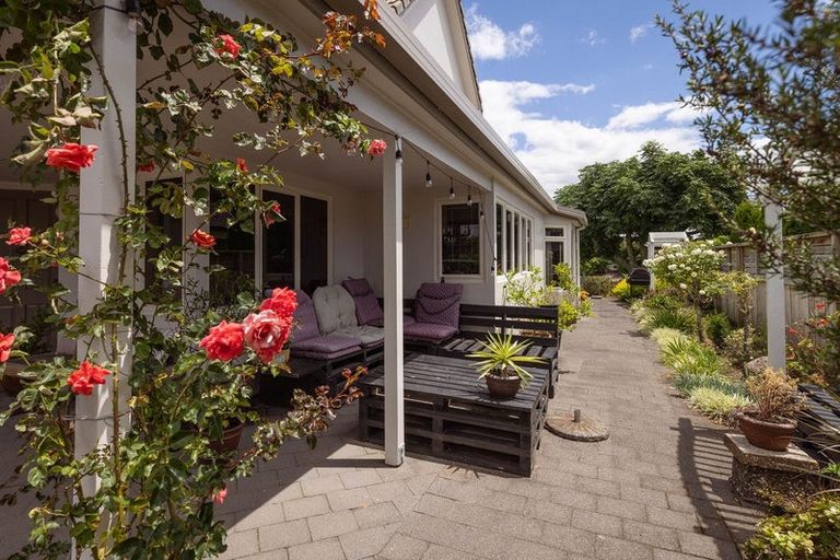 Photo of property in 5 Ashwood Grove, Omokoroa, 3114