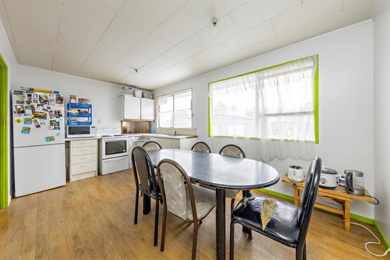 Photo of property in 6 Treviso Place, Clover Park, Auckland, 2023