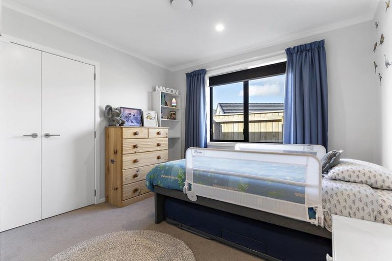 Photo of property in 22 Mitre Way, Solway, Masterton, 5810