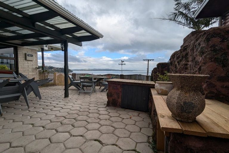 Photo of property in 2021 Whangarei Heads Road, Whangarei Heads, Whangarei, 0174