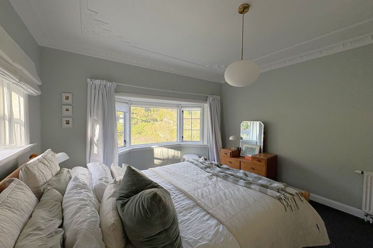 Photo of property in 26 Waitohu Road, York Bay, Lower Hutt, 5013