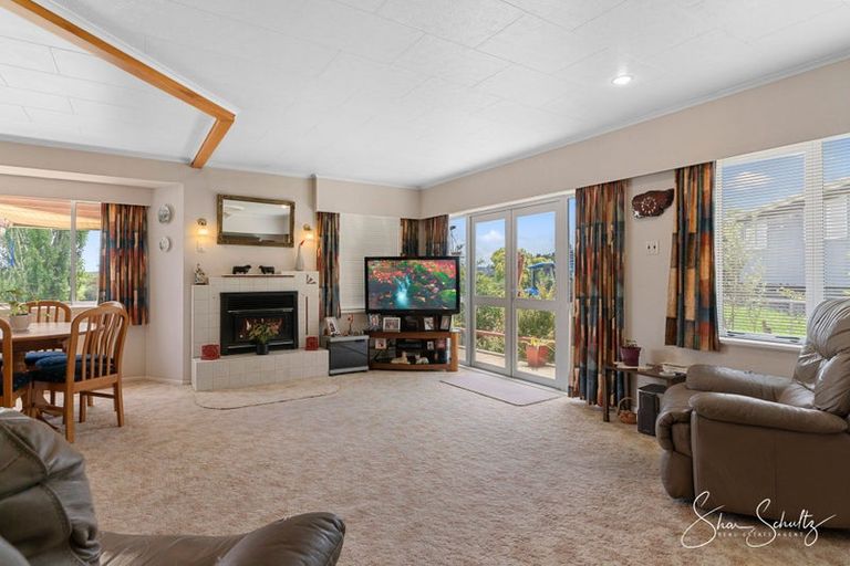 Photo of property in 7 Griffin Road, Maungaturoto, 0520