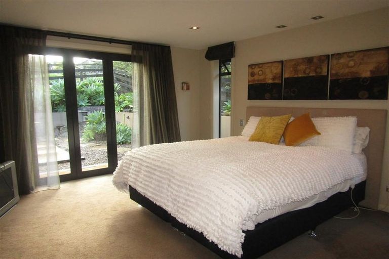 Photo of property in 136 Upper Harbour Drive, Greenhithe, Auckland, 0632