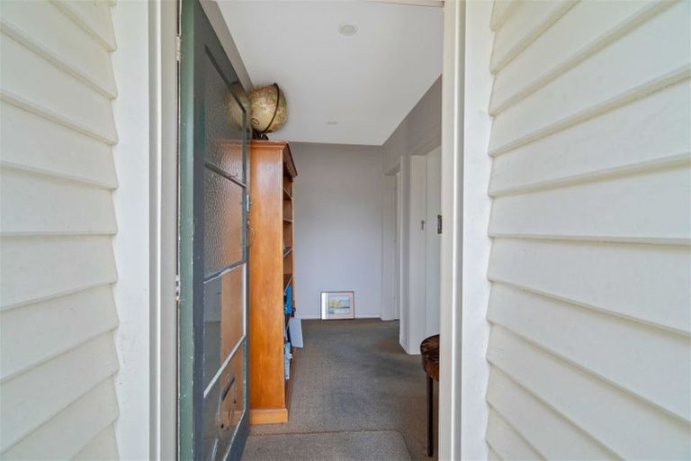 Photo of property in 51 Winters Road, Redwood, Christchurch, 8051