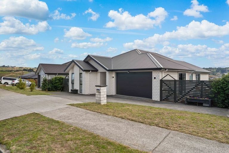 Photo of property in 12 Moyle Street, Pokeno, 2402