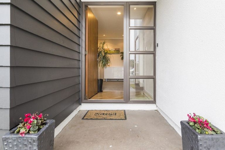 Photo of property in 6 Brooklyn Heights Drive, Kelvin Grove, Palmerston North, 4414