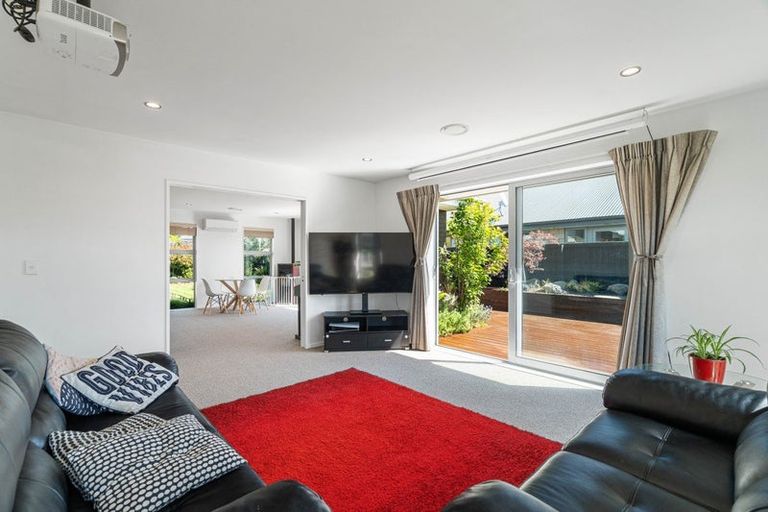 Photo of property in 8 Whitnall Street, Halswell, Christchurch, 8025