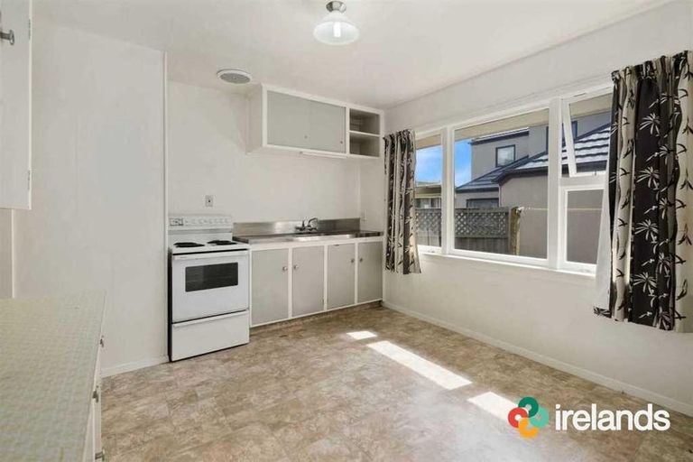Photo of property in 10 Bevington Street, Avonhead, Christchurch, 8042