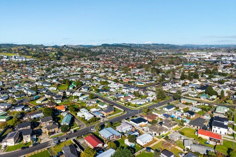 Photo of property in 39 President Avenue, Papakura, 2110