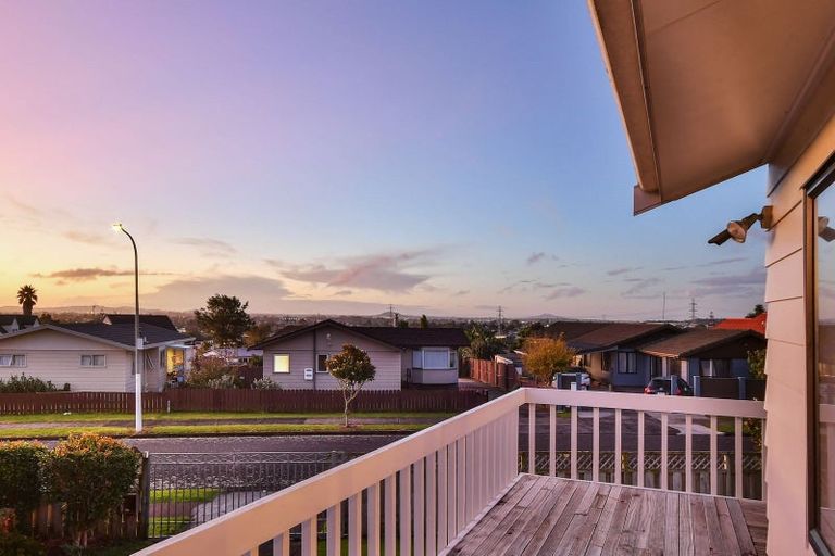 Photo of property in 4 Greenstone Place, Clover Park, Auckland, 2019