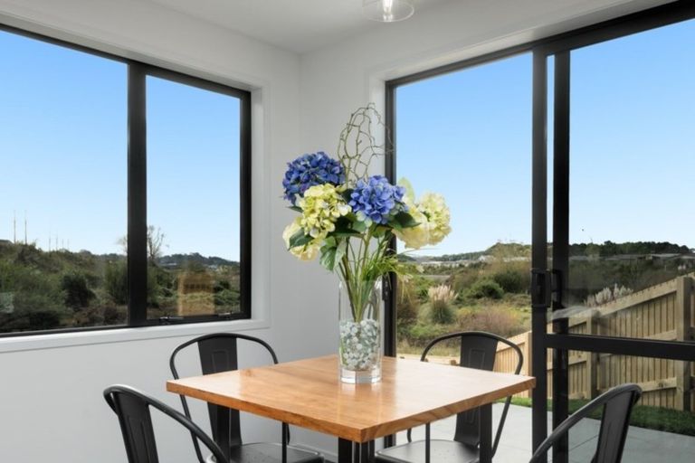 Photo of property in 19 Foley Grove, Pyes Pa, Tauranga, 3110