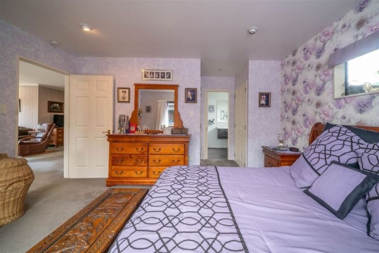 Photo of property in 8 Clotilda Place, Bishopdale, Christchurch, 8053