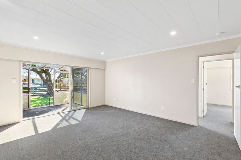 Photo of property in 19a Truby King Street, Merrilands, New Plymouth, 4312