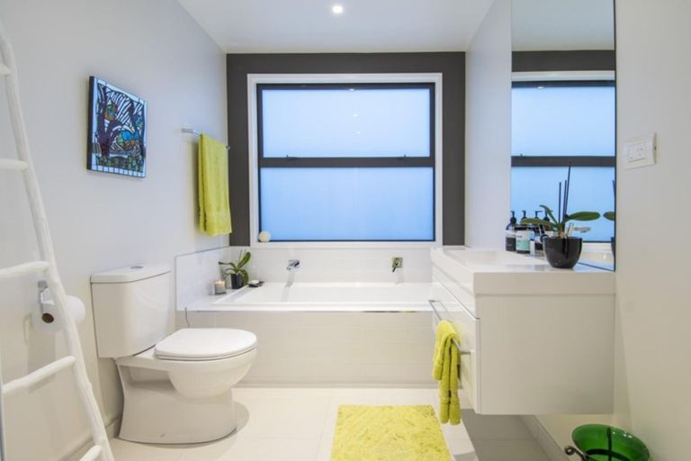 Photo of property in 14 Eden Crescent, Brookfield, Tauranga, 3110