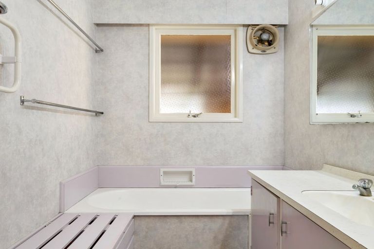 Photo of property in 3 Martin Street, Utuhina, Rotorua, 3015