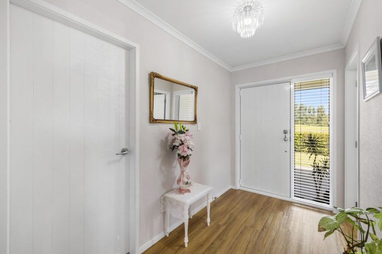 Photo of property in 70 Awataha Crescent, Pyes Pa, Tauranga, 3110