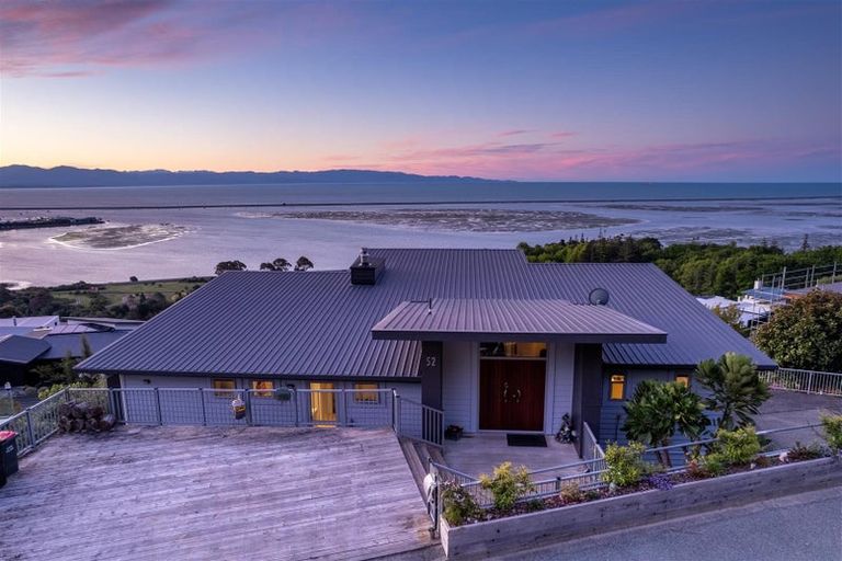 Photo of property in 52 Davies Drive, Atawhai, Nelson, 7010