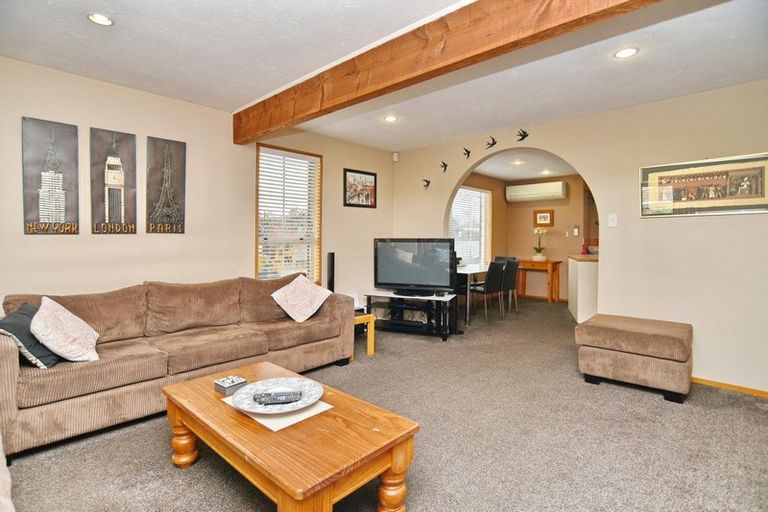 Photo of property in 50 Solomon Avenue, Redwood, Christchurch, 8051