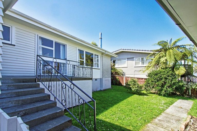 Photo of property in 33 Puriri Crescent, Lansdowne, Masterton, 5810