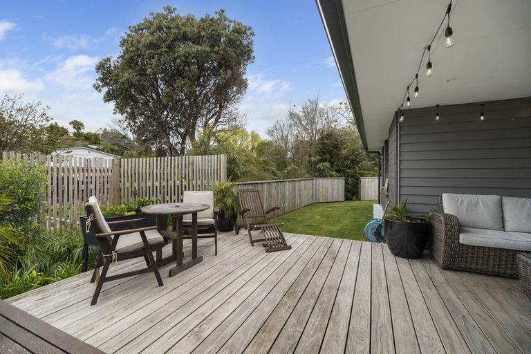 Photo of property in 5 Mackillop Way, Brooklands, New Plymouth, 4310