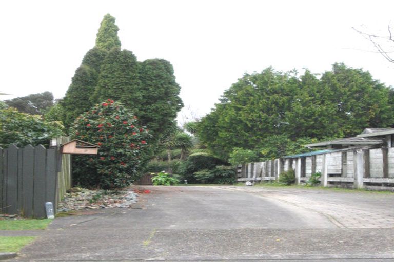 Photo of property in 9 Rushgreen Avenue, Pahurehure, Papakura, 2113