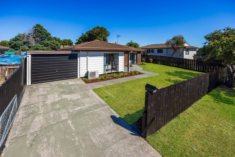 Photo of property in 3/48 Taitimu Drive, Weymouth, Auckland, 2103