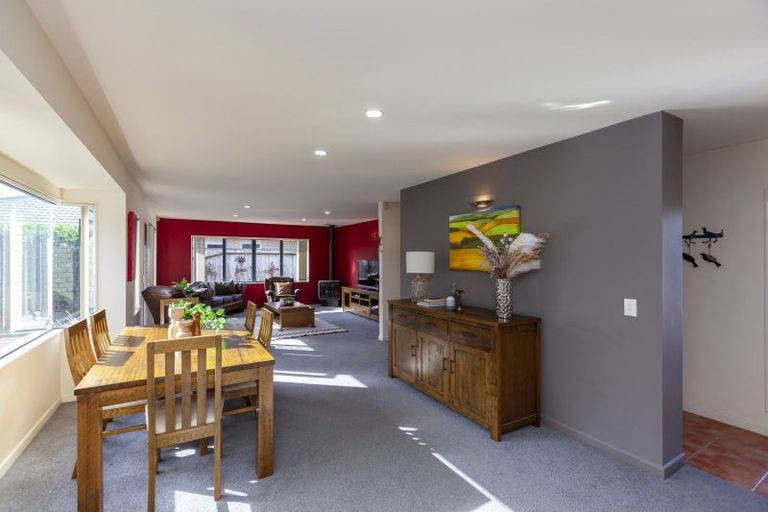 Photo of property in 22 Rifleman Lane, Paraparaumu Beach, Paraparaumu, 5032