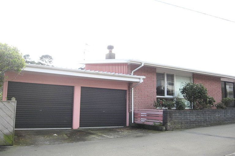 Photo of property in 326 Karori Road, Karori, Wellington, 6012